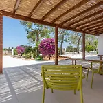 Massimo Oda ve Kahvaltı 4*